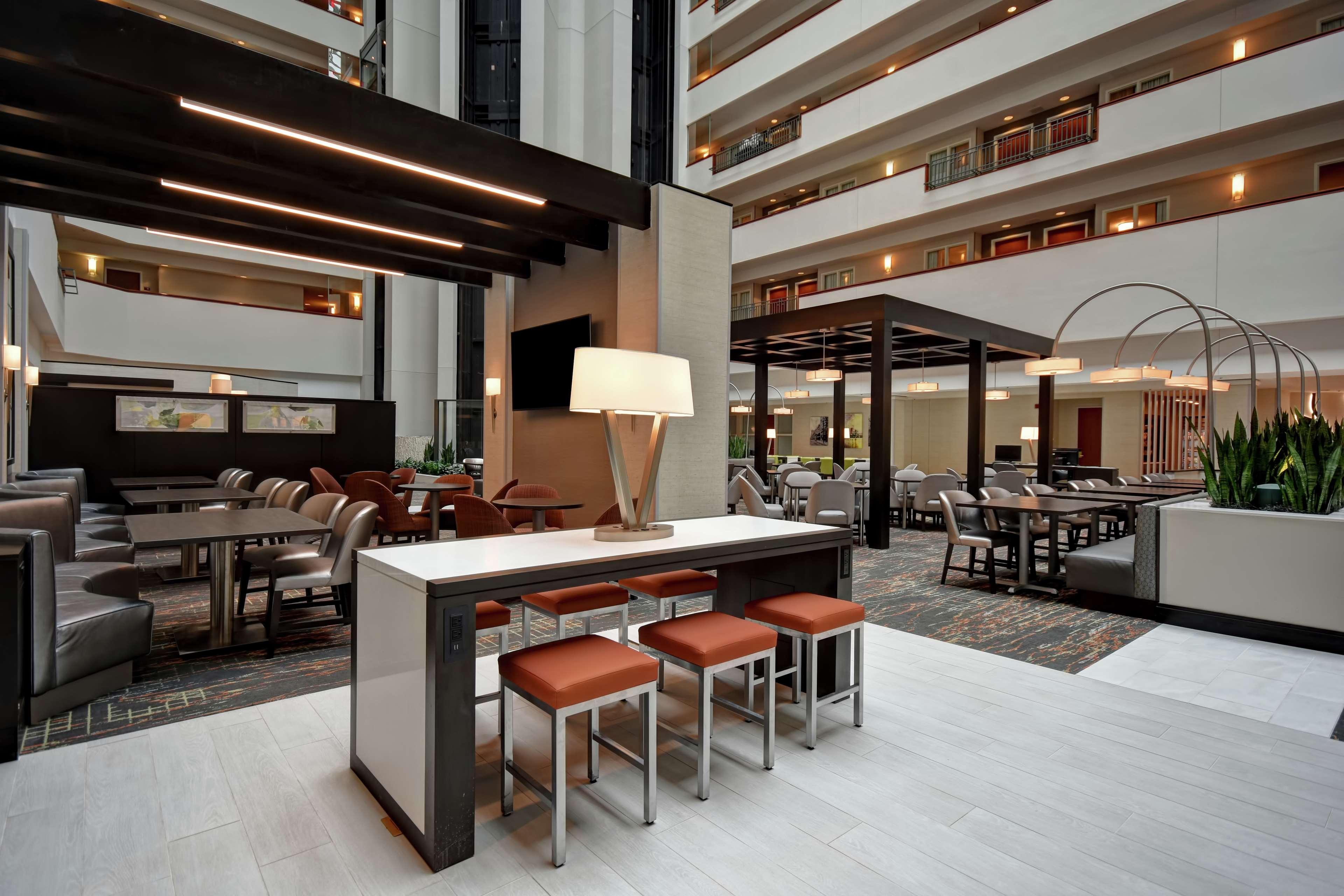Embassy Suites Литл-Рок Экстерьер фото
